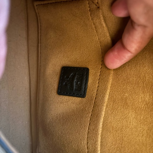 MCM Black Leather Crossbody Bag with Structured Design - Picture 12 of 16